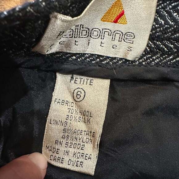 Liz Claiborne Emma Black Metallic Weave Ankle Pants Size 6 Midrise - Picture 6 of 6